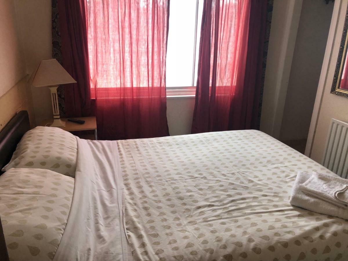 برمنغهام Charde Guest House المظهر الخارجي الصورة